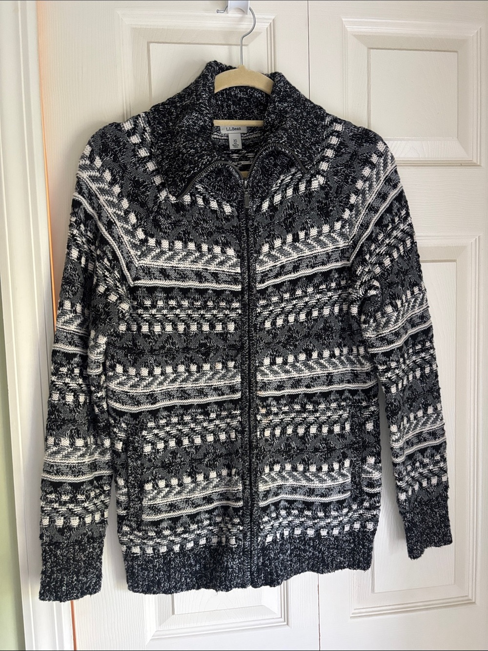 L.L. Bean Black and White Patterned Zip-Up Cardigan